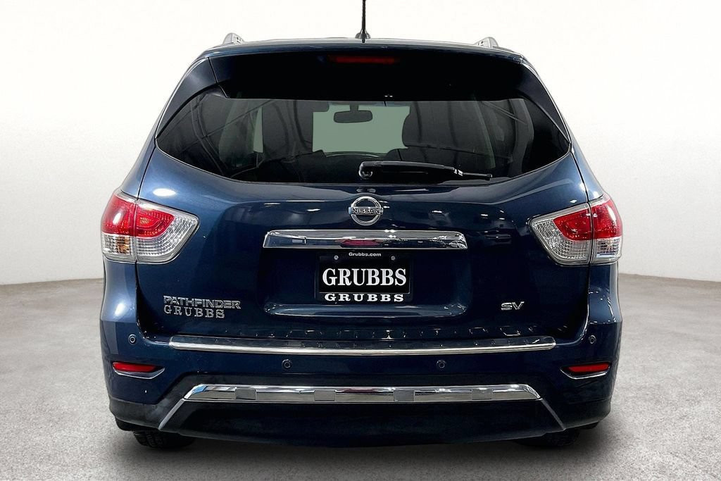 Used 2015 Nissan Pathfinder SV w/ Cargo Package FWD image 5