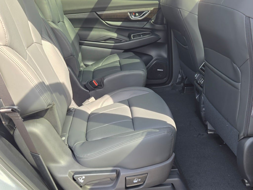 New 2027 Subaru Ascent Touring AWD/4WD image 9