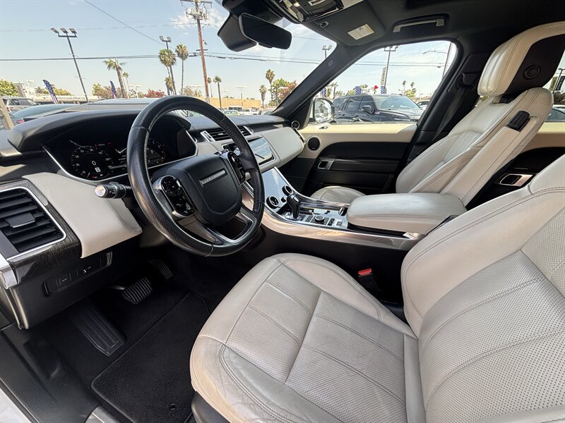 Used 2018 Land Rover Range Rover Sport HSE AWD/4WD image 22