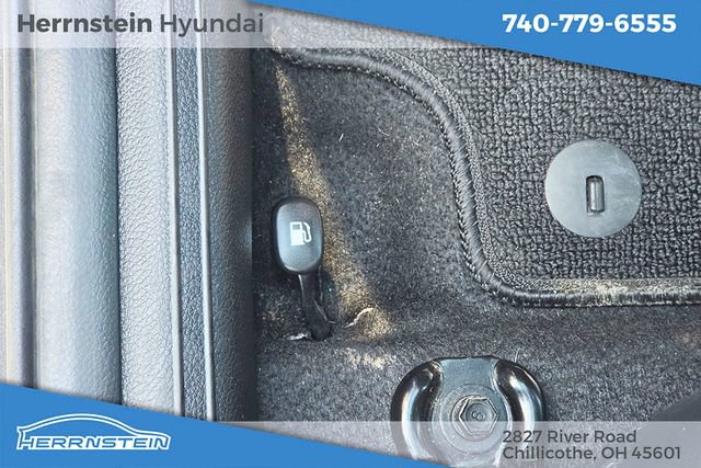 Used 2024 Kia Seltos LX AWD/4WD image 16