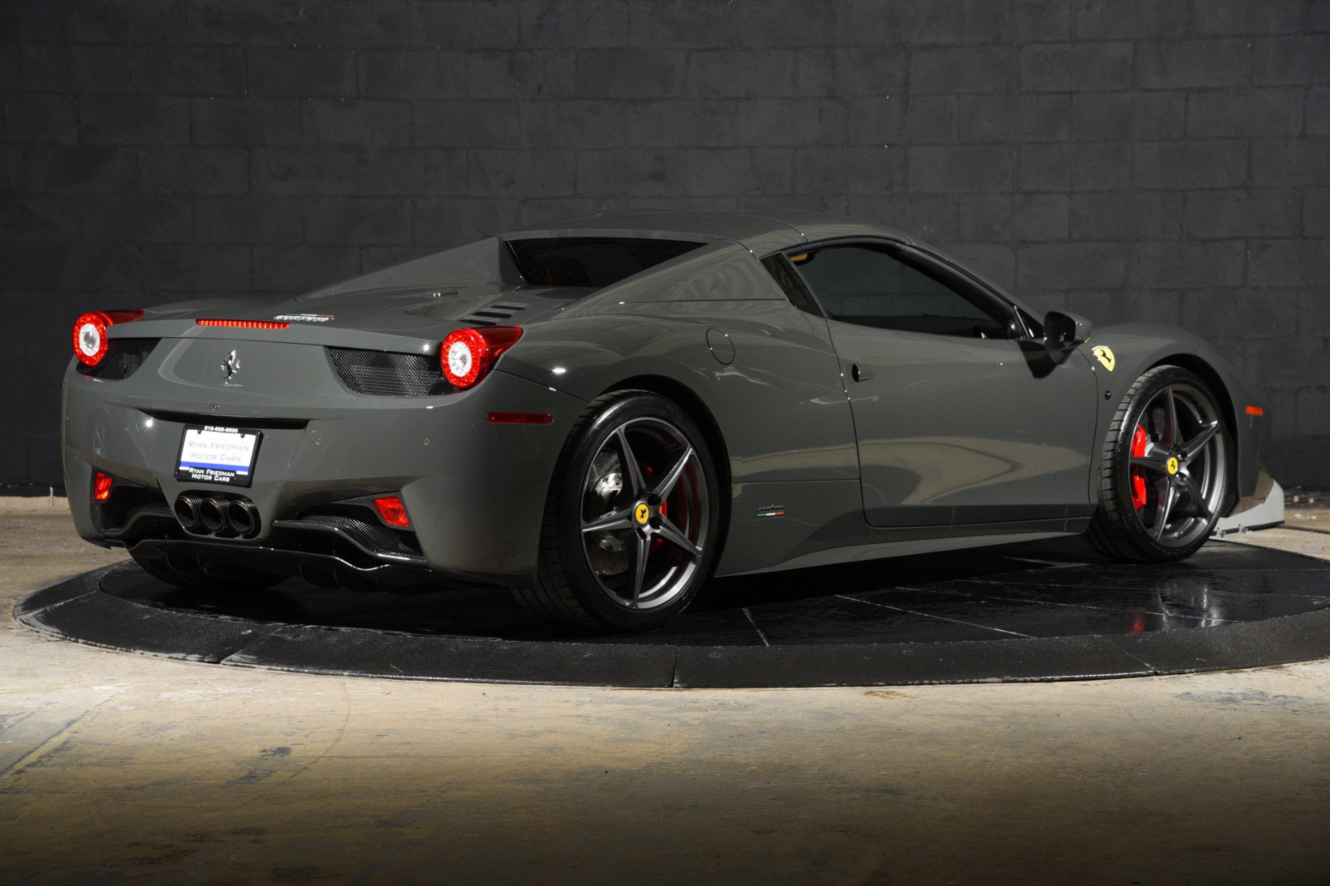 Used 2014 Ferrari 458 Spider RWD image 6