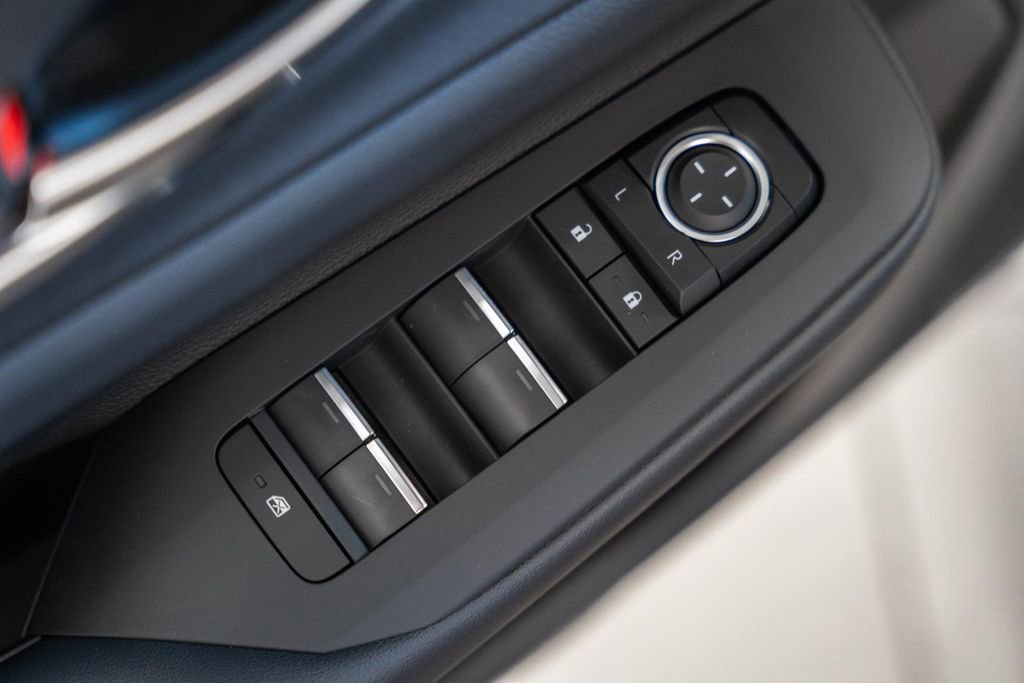 New 2026 Toyota Prius Plug-In Hybrid image 38