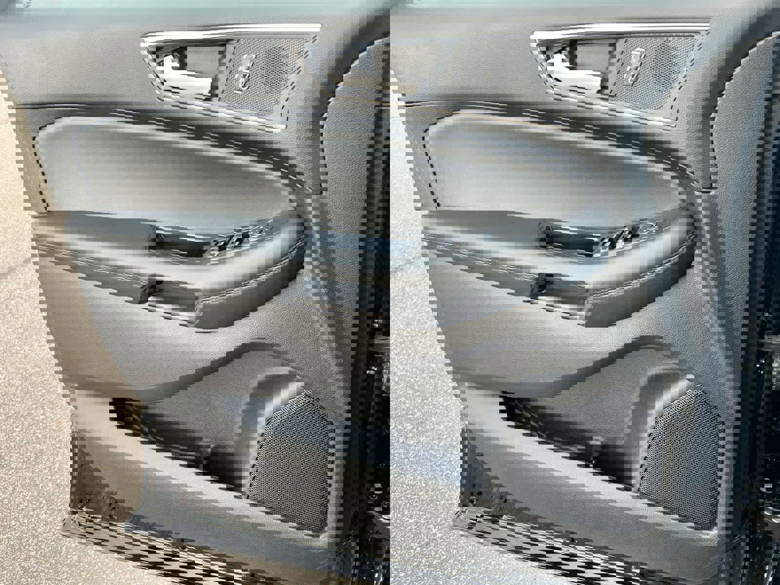 Used 2017 Ford Edge SEL w/ Equipment Group 201A AWD/4WD image 30