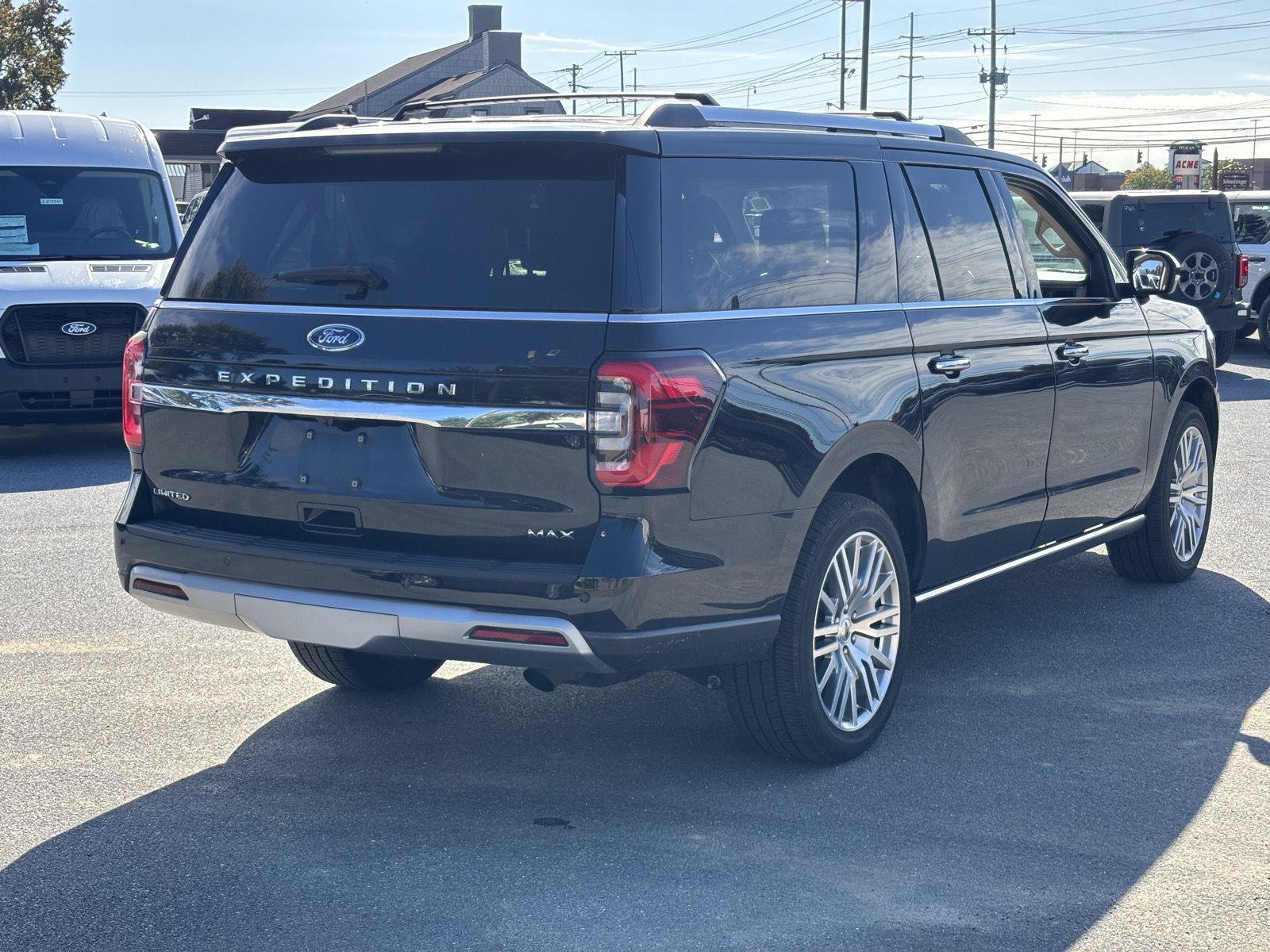 Used 2024 Ford Expedition Max Limited w/ Excursion Package AWD/4WD image 8