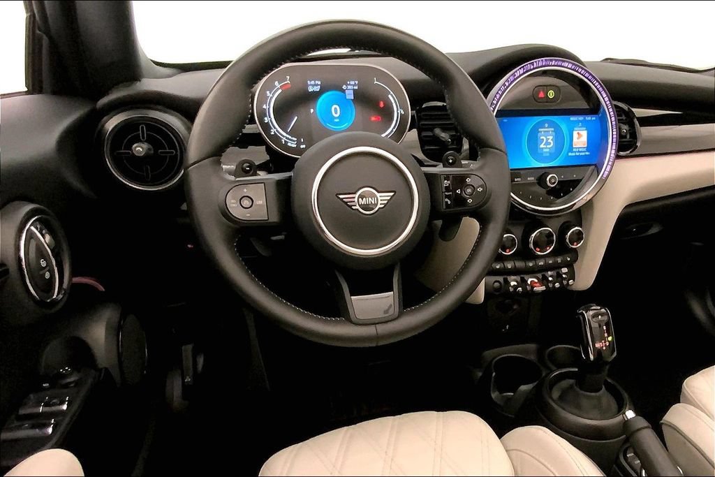 Certified 2023 MINI Cooper S w/ Signature Upholstery Package FWD image 4