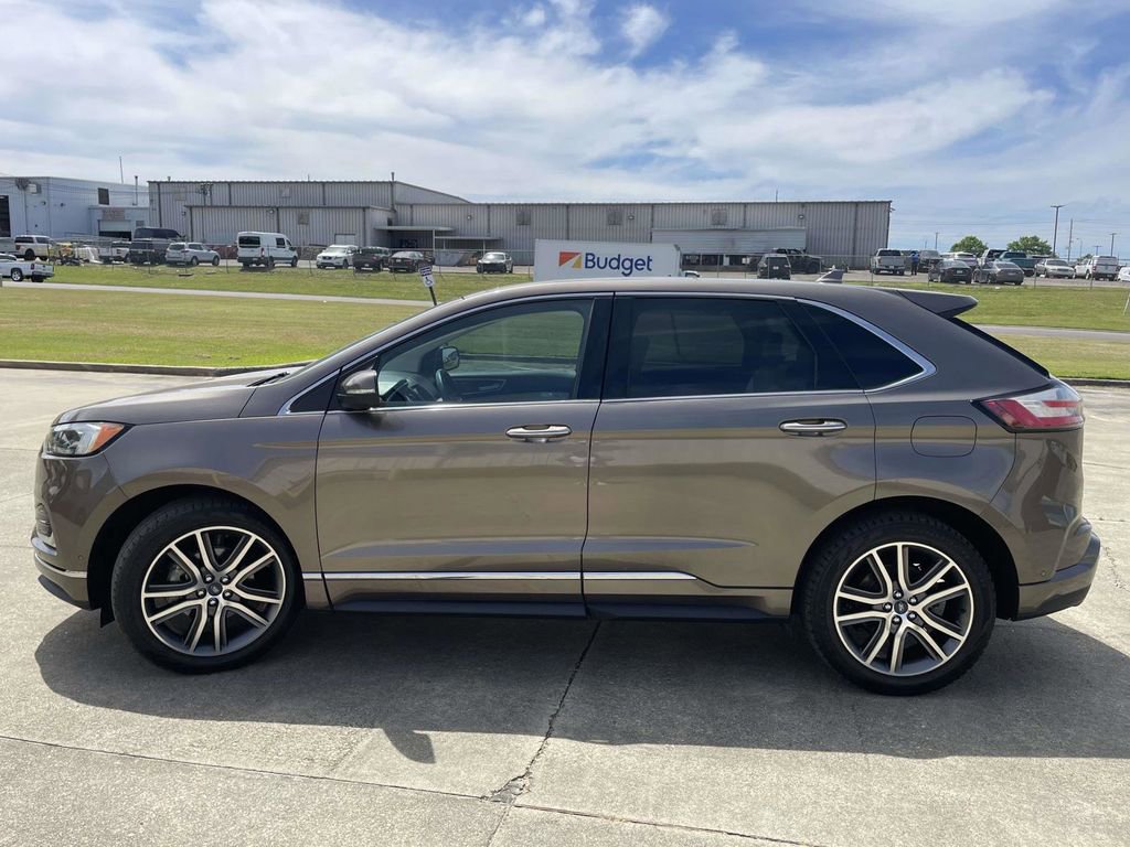 Certified 2019 Ford Edge Titanium w/ Equipment Group 301A image 6