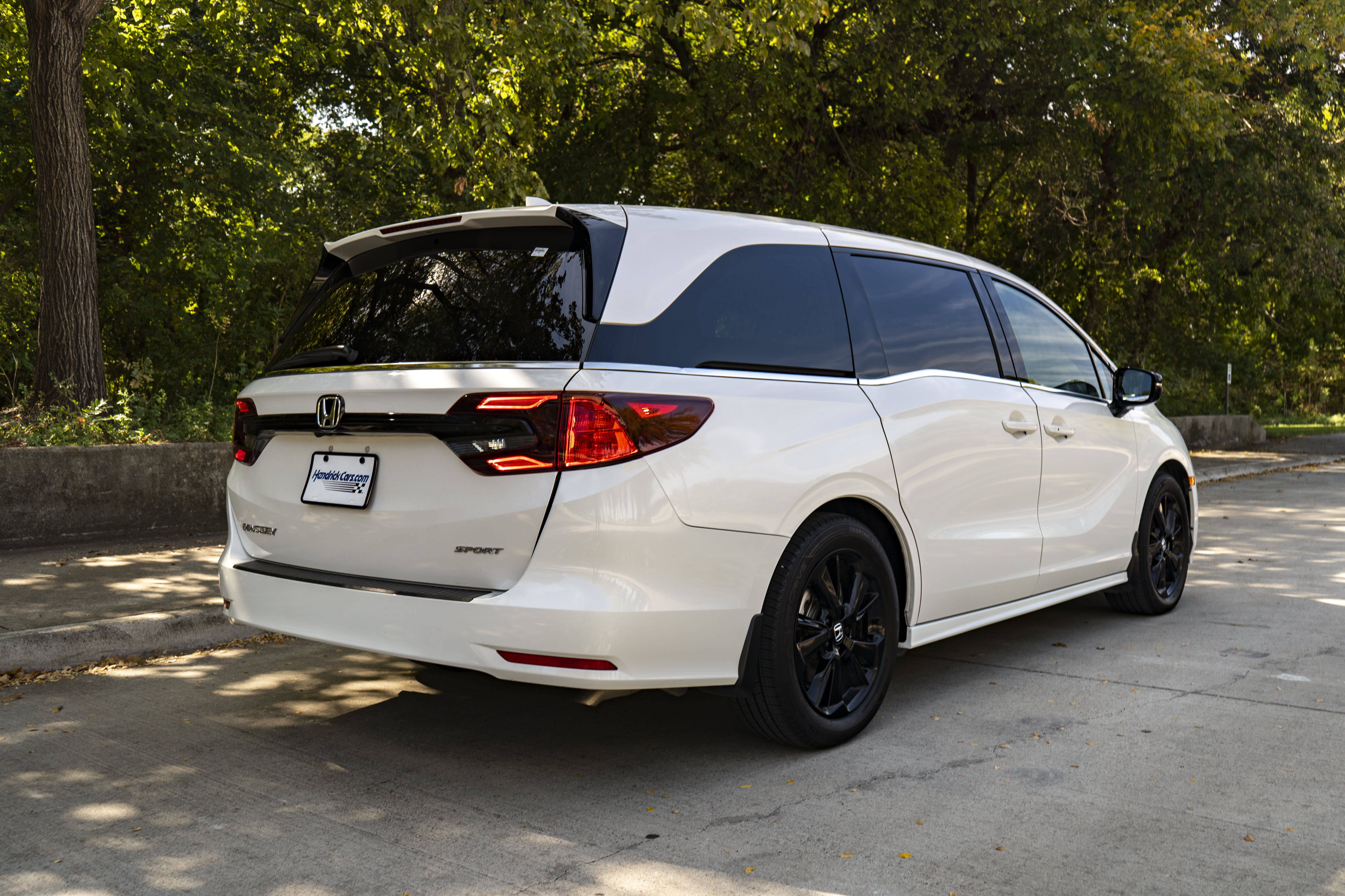 Used 2024 Honda Odyssey Sport image 9