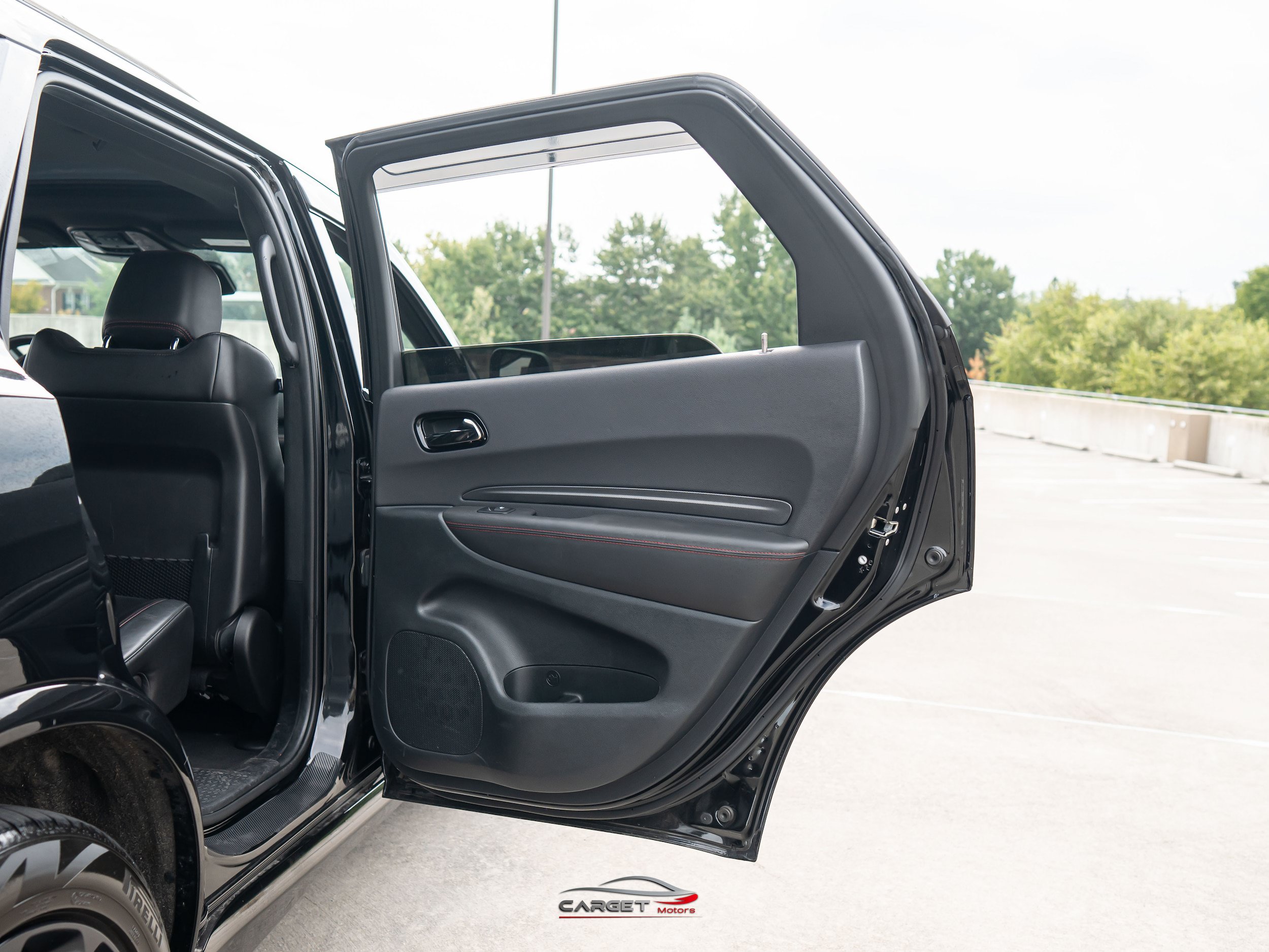 Used 2023 Dodge Durango R/T w/ Tow 'N Go Package AWD/4WD image 45