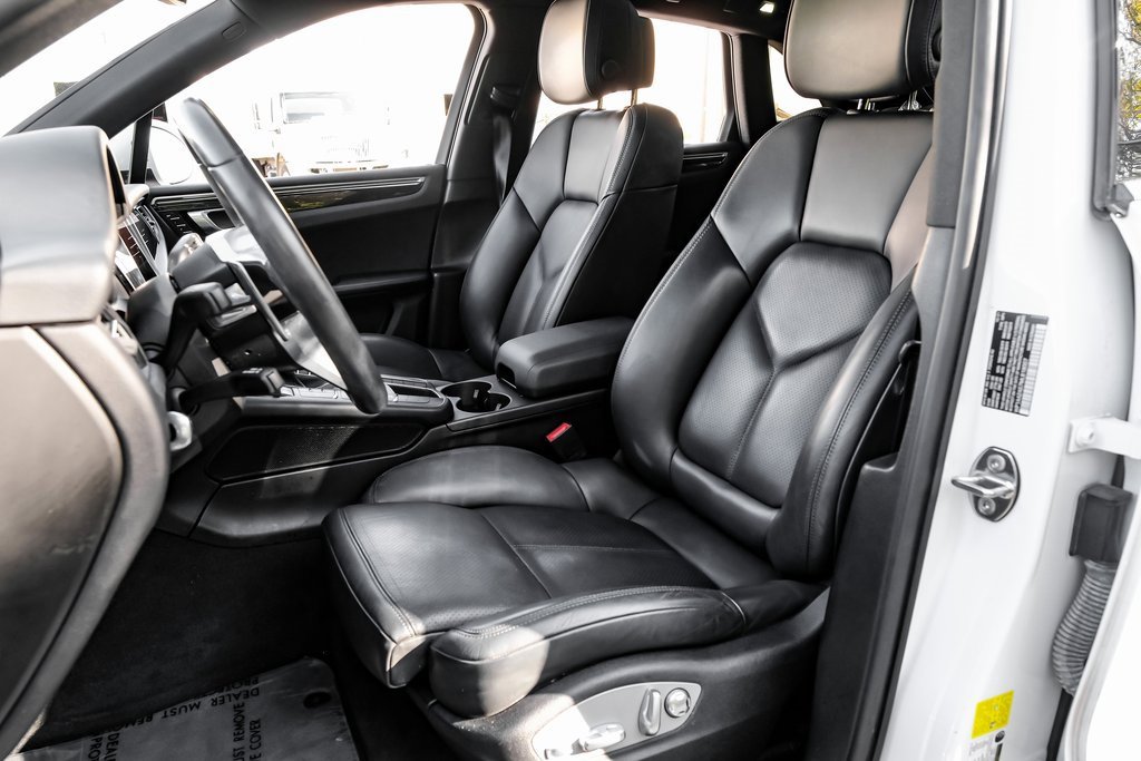 Used 2021 Porsche Macan image 33