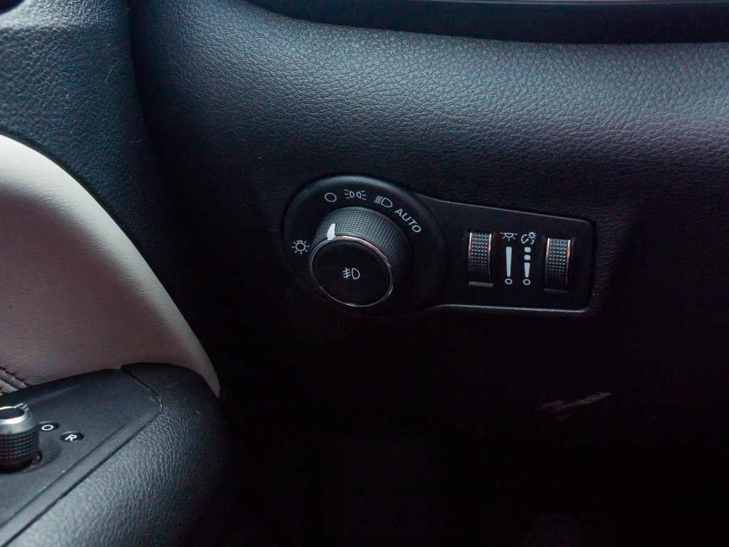 Used 2024 Jeep Compass Limited AWD/4WD image 27