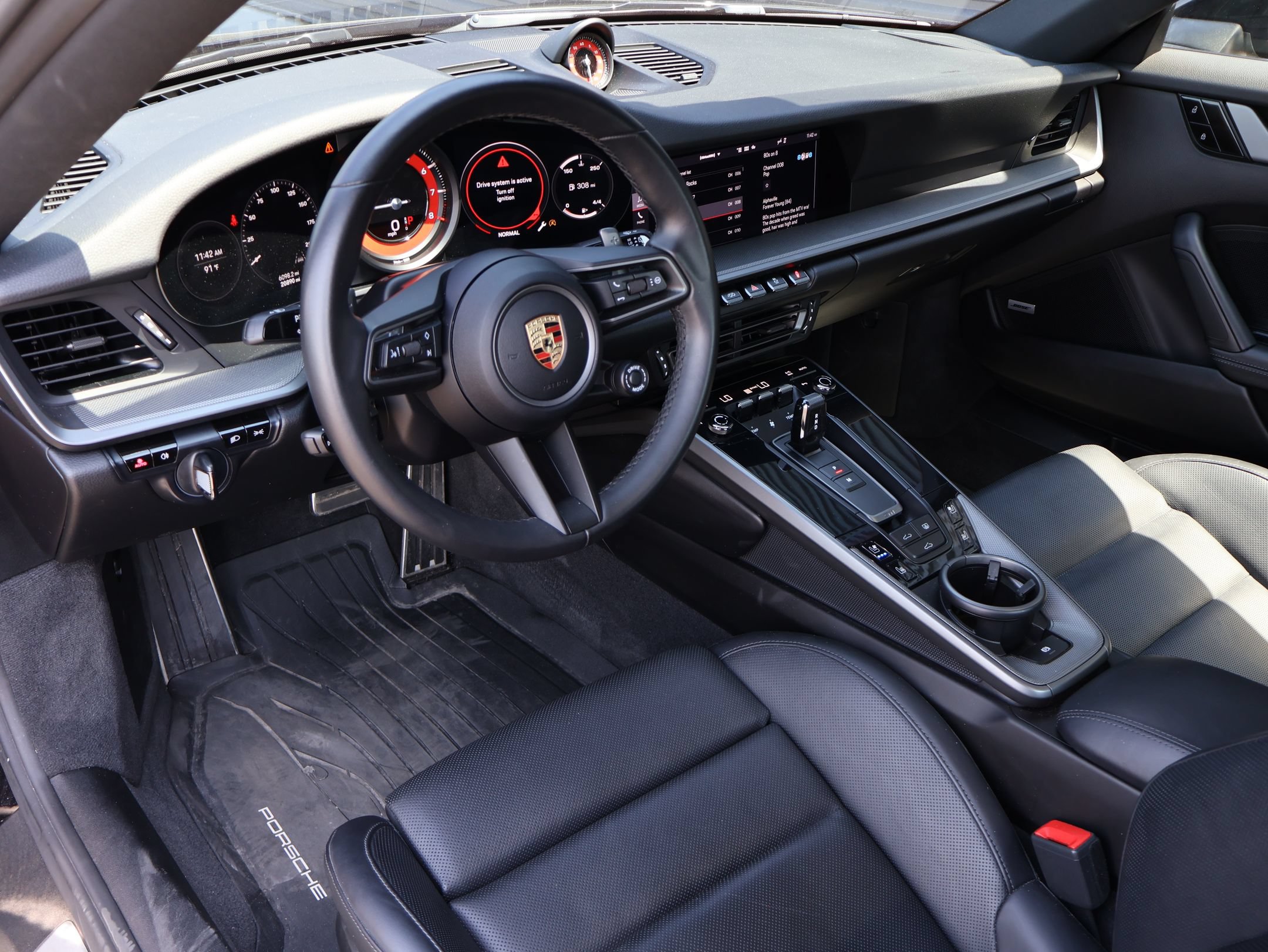 Used 2020 Porsche 911 Carrera 4S AWD/4WD image 4