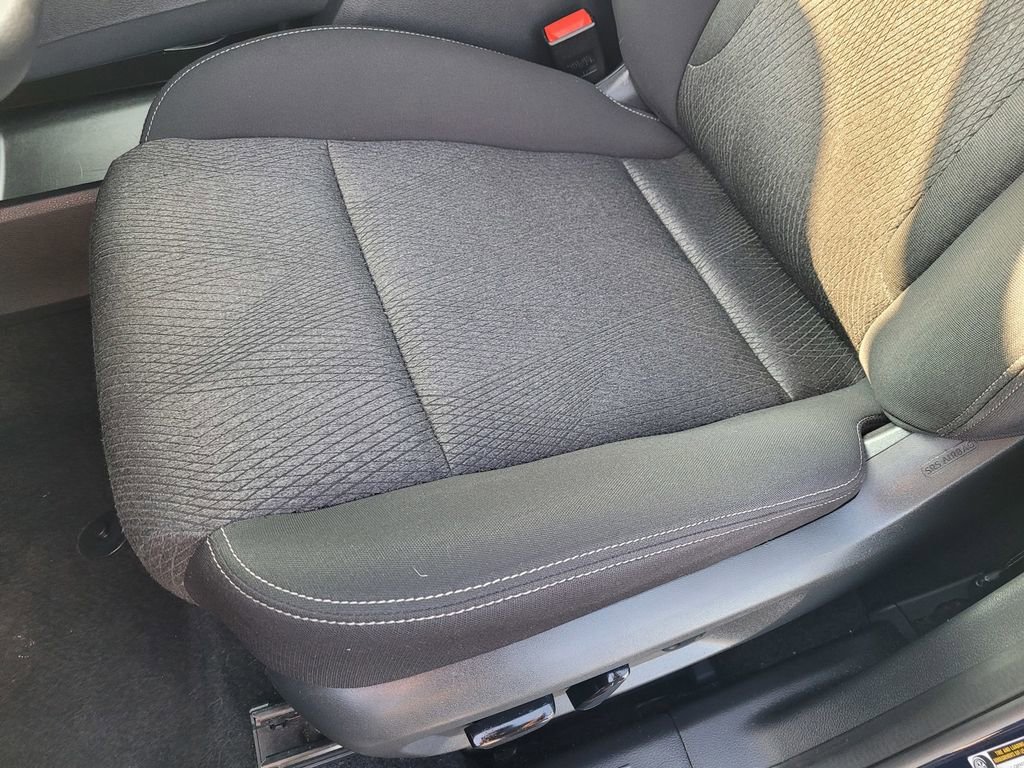 Used 2024 Nissan Rogue SV image 11