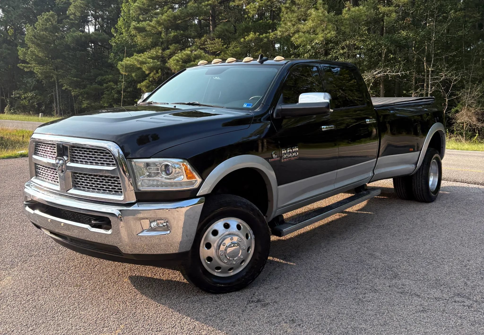 Used 2014 RAM 3500 Laramie AWD/4WD image 2