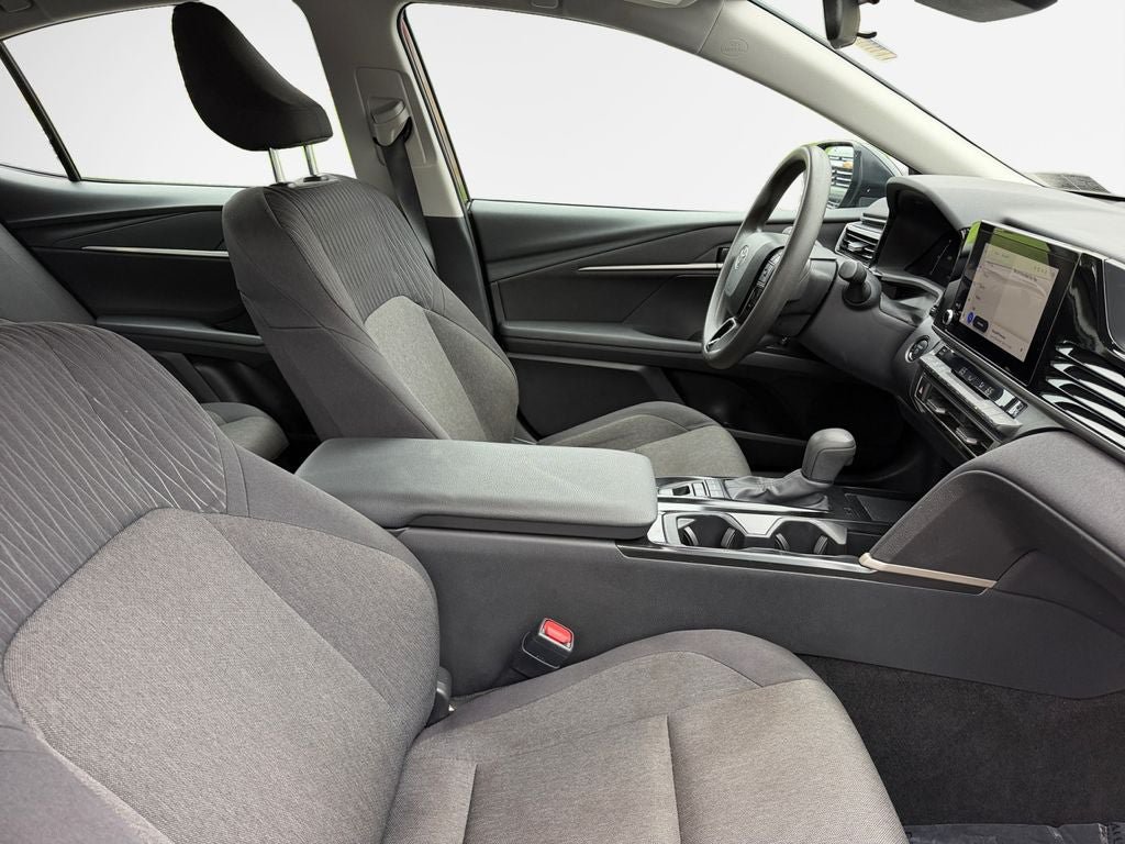 Used 2025 Toyota Camry LE FWD image 26