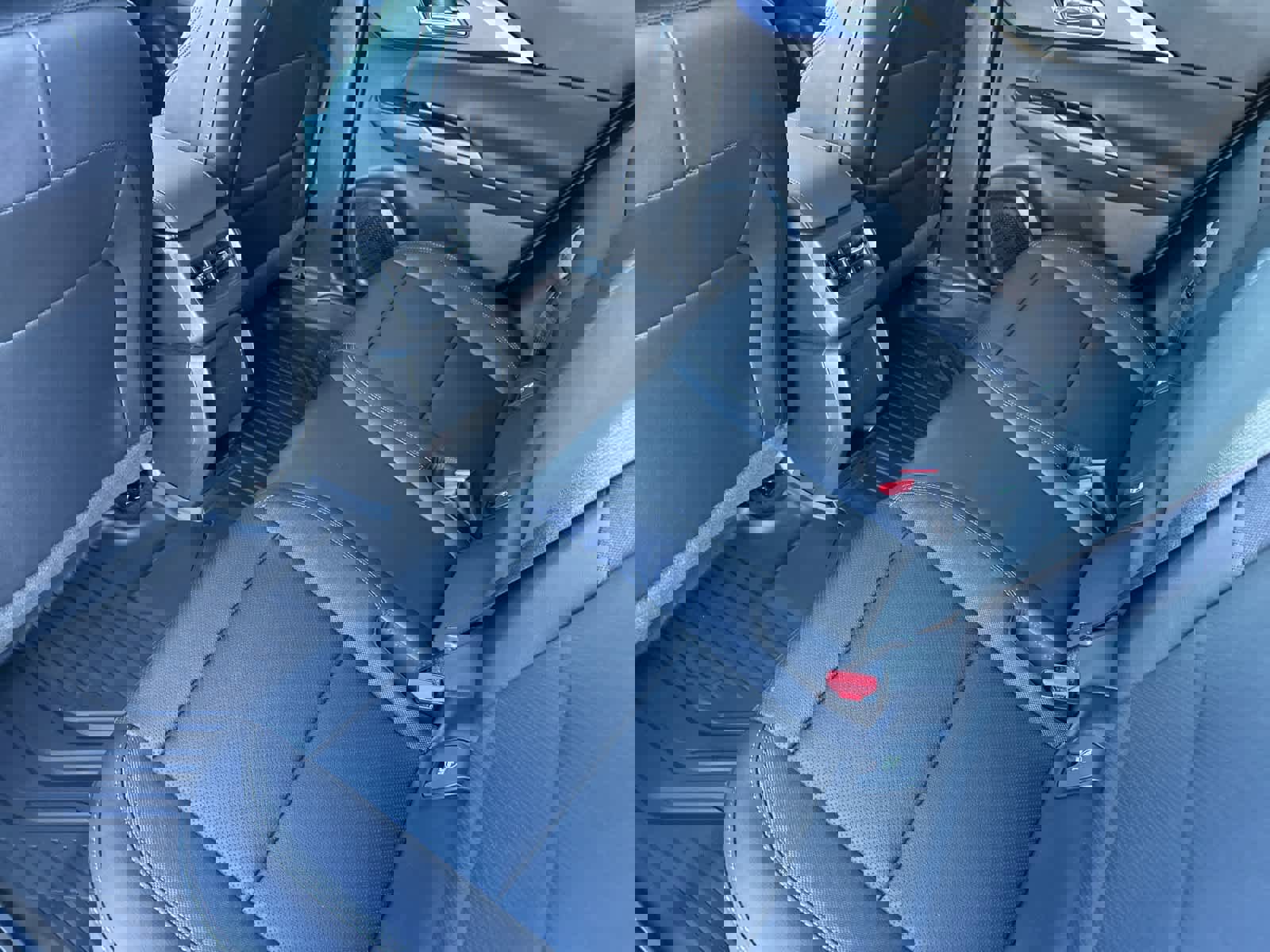 New 2026 Chevrolet Equinox EV LT image 11