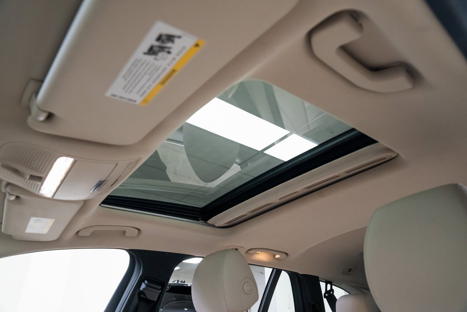 Used 2020 Mercedes-Benz E 450 4MATIC Wagon image 17