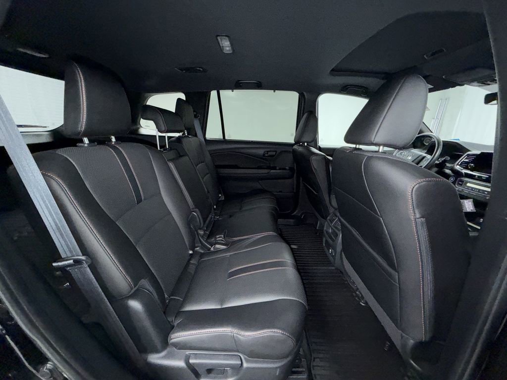 Used 2023 Honda Passport TrailSport image 17
