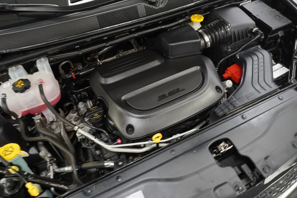 Certified 2023 Chrysler Voyager LX FWD image 47
