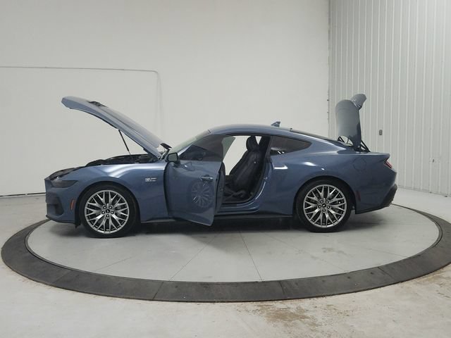 Used 2026 Ford Mustang GT Premium RWD image 13