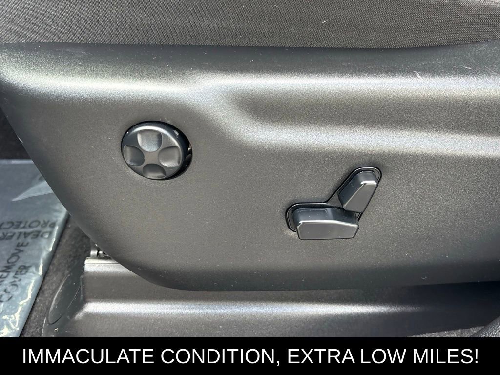 Used 2021 Jeep Grand Cherokee Laredo RWD image 16