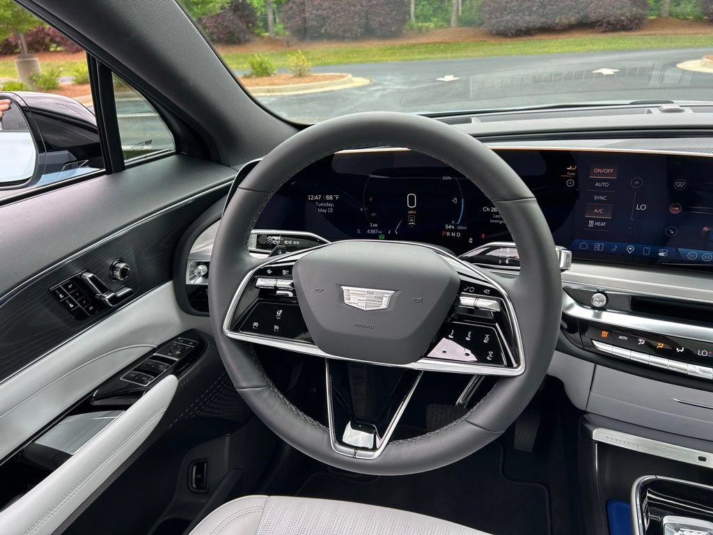 Used 2025 Cadillac Lyriq Sport RWD image 24