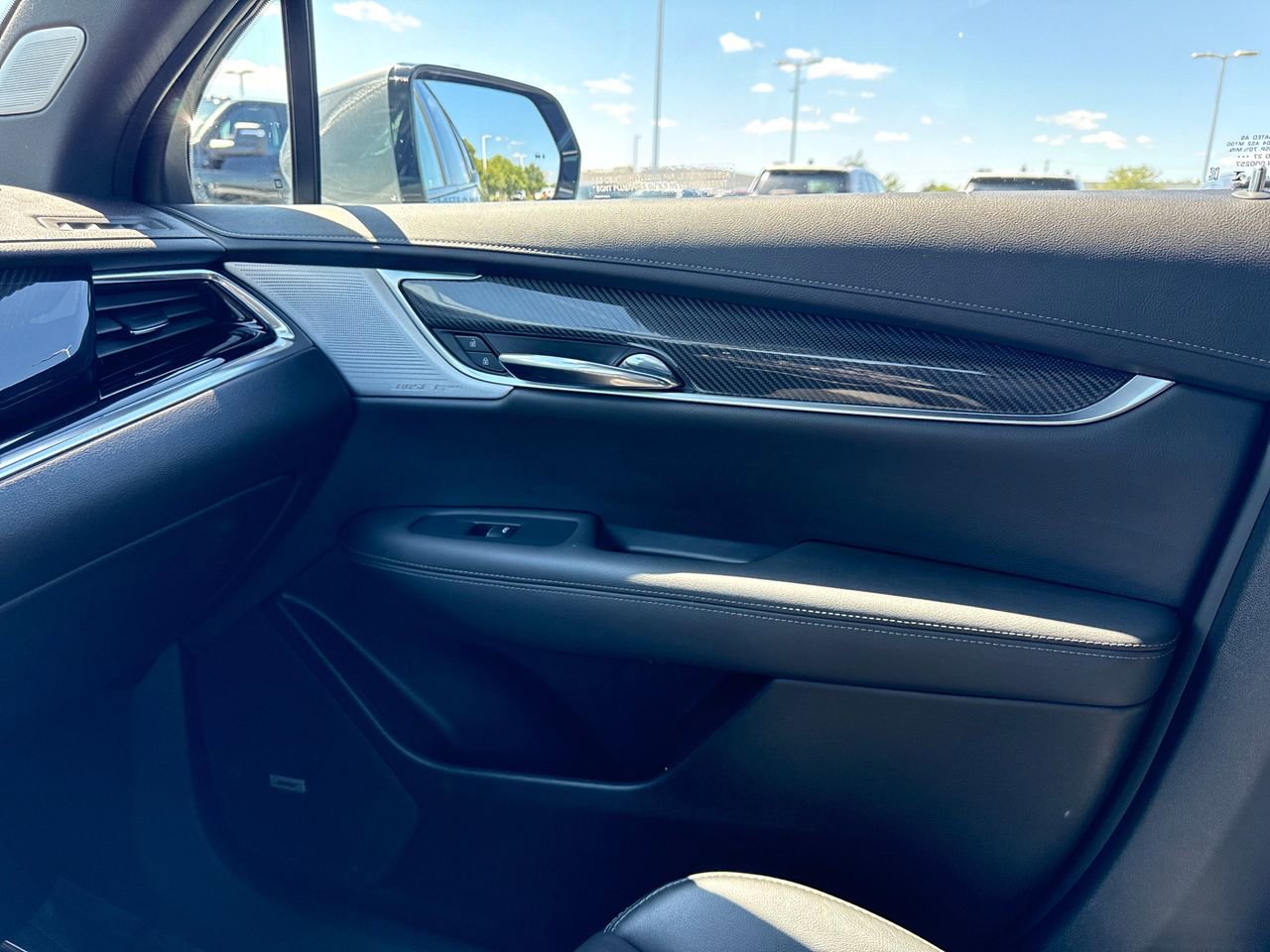 Used 2024 Cadillac XT6 Sport image 24