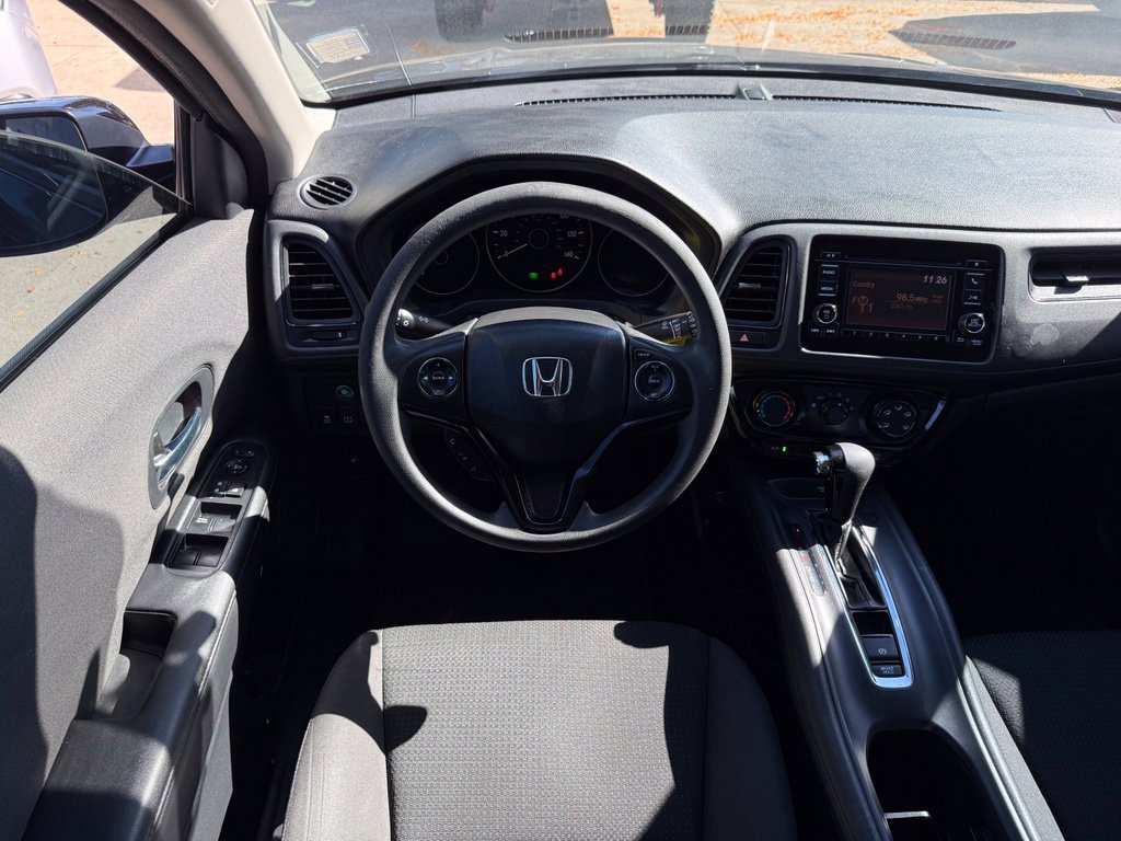 Used 2019 Honda HR-V LX image 2
