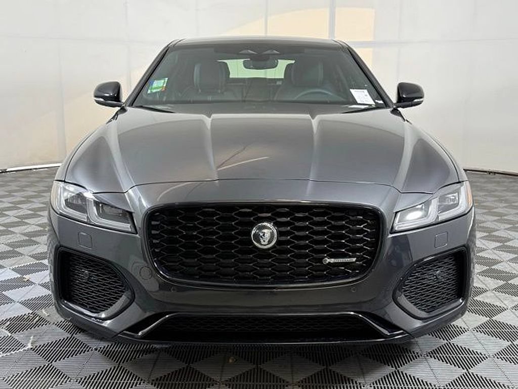 New 2024 Jaguar XF R-Dynamic SE AWD/4WD image 11
