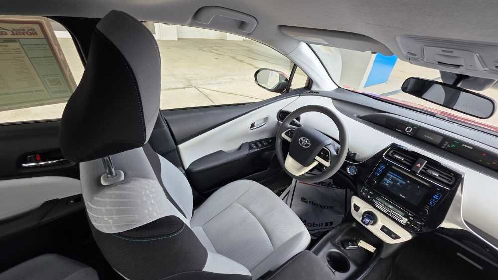 Used 2018 Toyota Prius Two w/ Prius Two Safety Plus Package FWD image 20