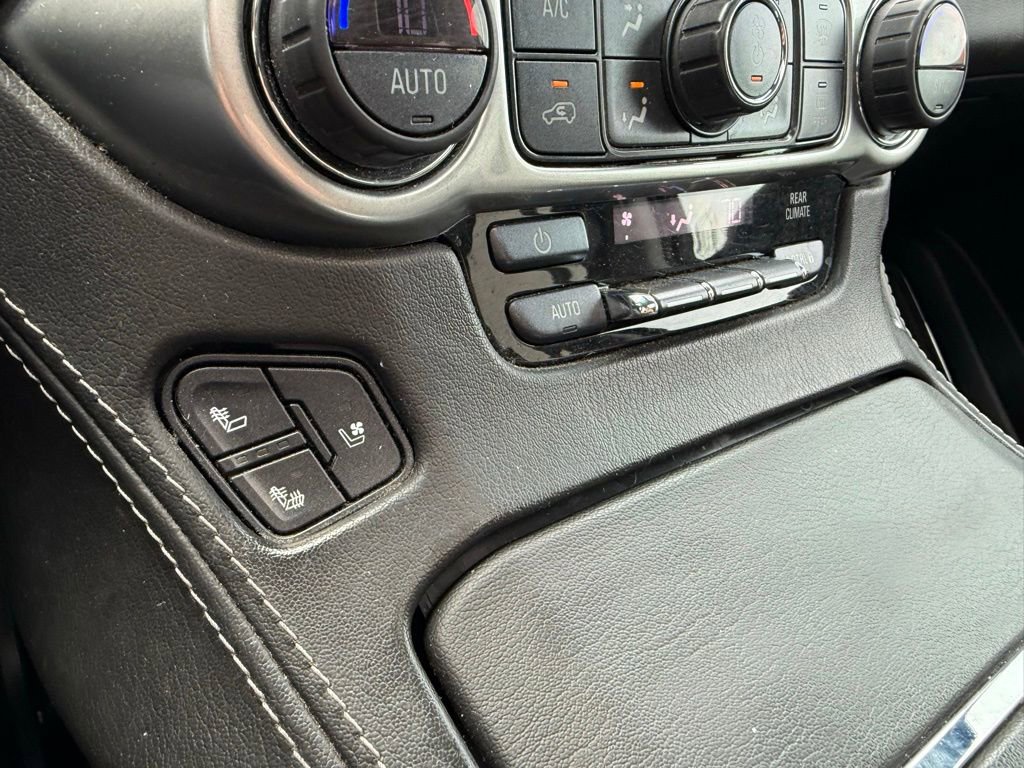 Used 2018 Chevrolet Tahoe Premier AWD/4WD image 16