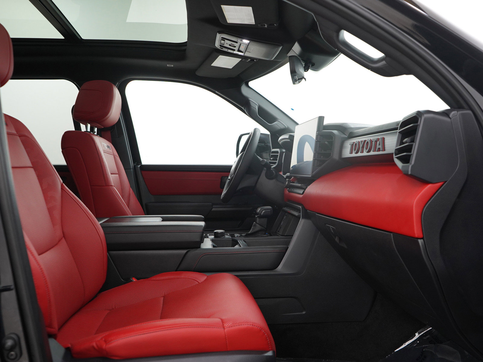 Used 2025 Toyota Tundra TRD Pro AWD/4WD image 11
