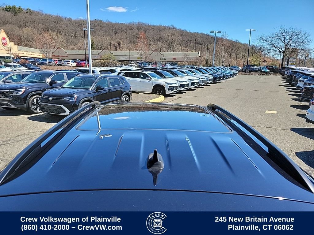 Used 2018 Volkswagen Tiguan SE w/ Panoramic Sunroof Package image 30
