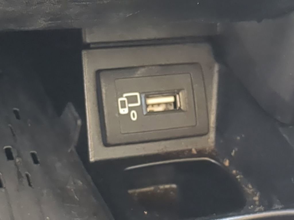 Used 2019 Mercedes-Benz E 300 image 9