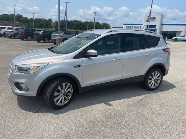 Used 2018 Ford Escape Titanium w/ Ford Safe & Smart Package AWD/4WD image 4