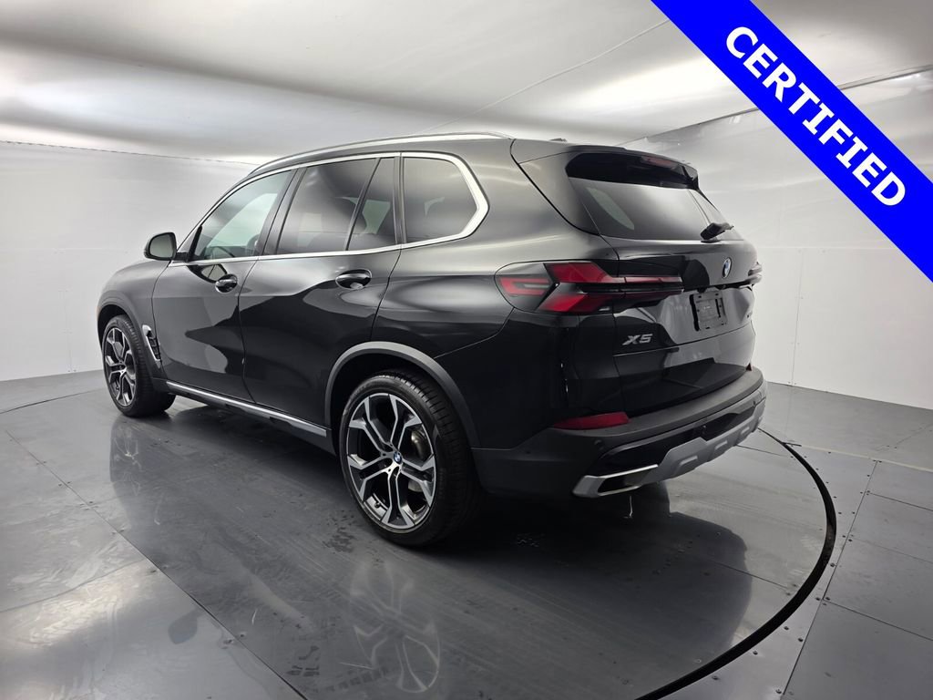 Certified 2025 BMW X5 sDrive40i w/ Premium Package image 4