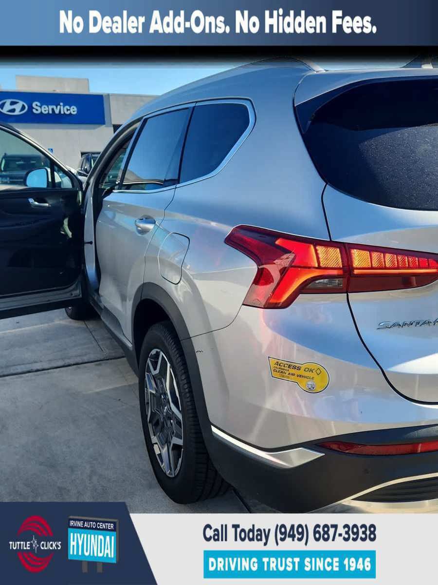 Used 2022 Hyundai Santa Fe SEL Convenience w/ Cargo Package AWD/4WD image 4