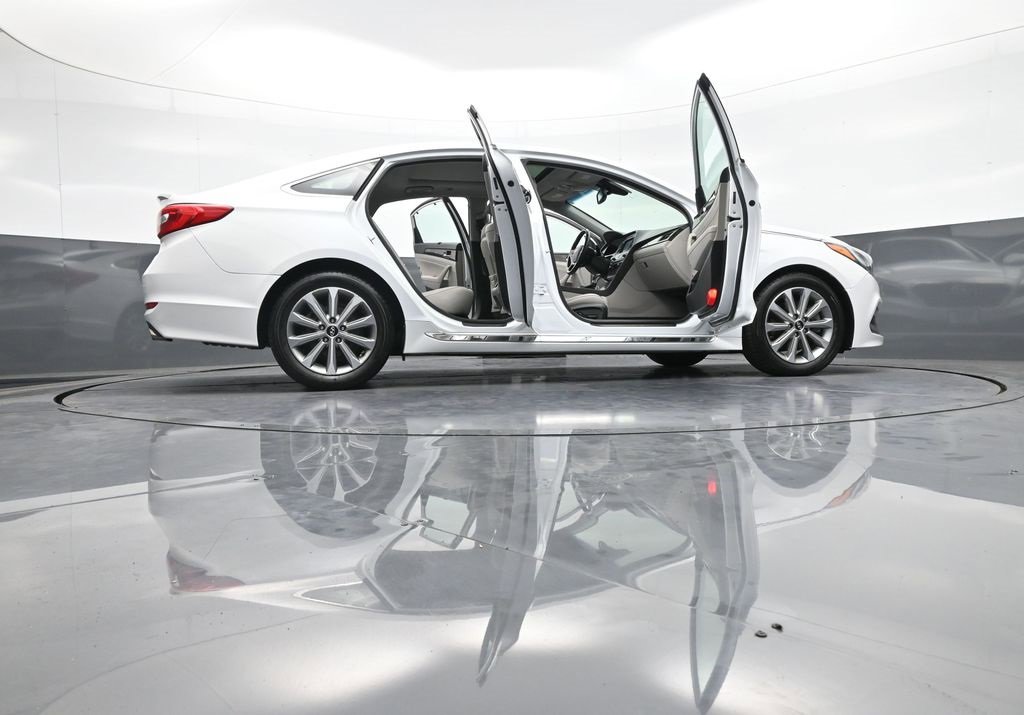 Used 2016 Hyundai Sonata Limited w/ Option Group 04 image 48