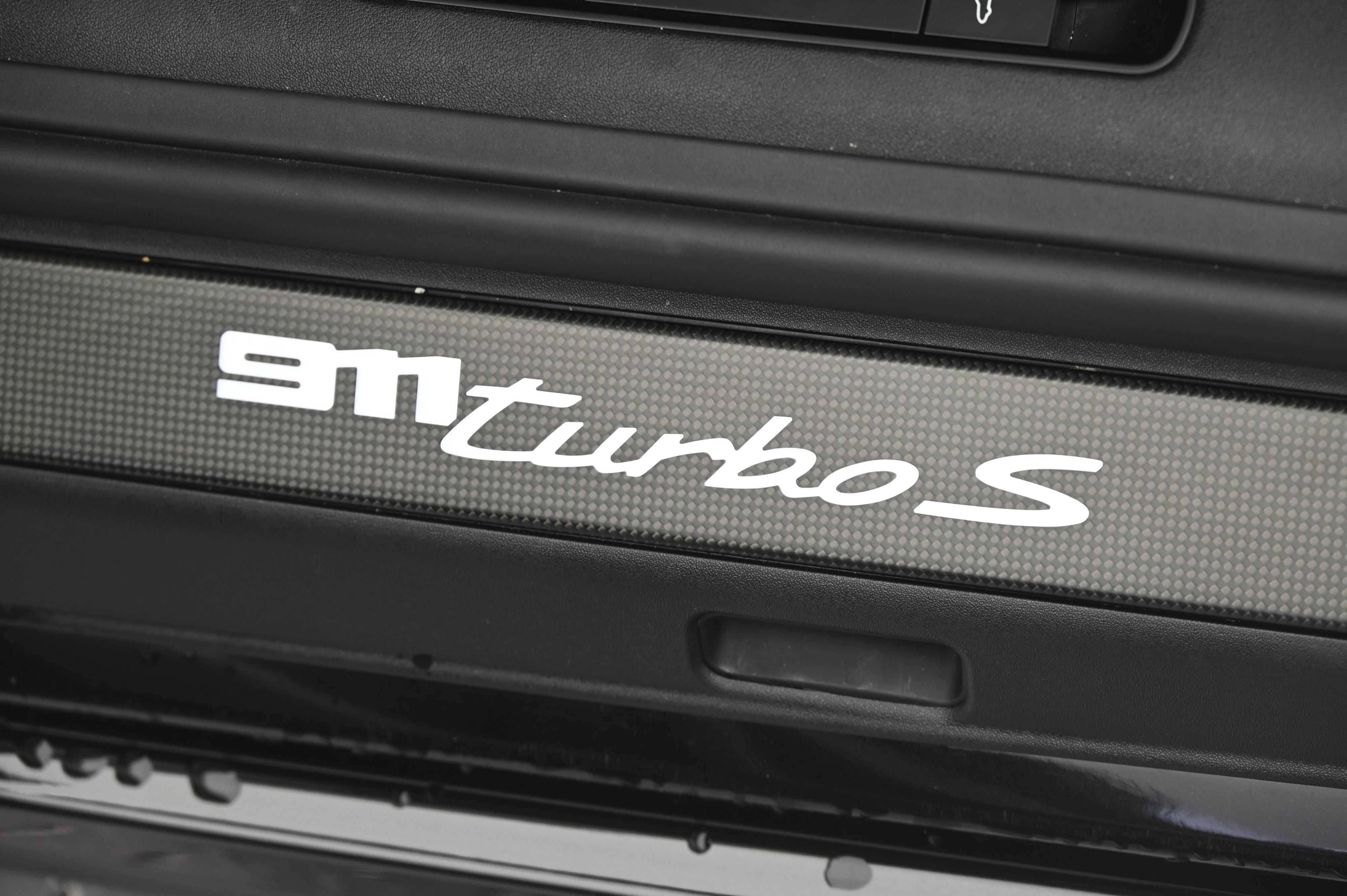 Certified 2021 Porsche 911 Turbo S AWD/4WD image 27