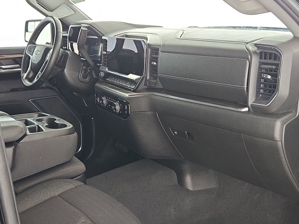 Used 2024 Chevrolet Silverado 1500 LT image 35
