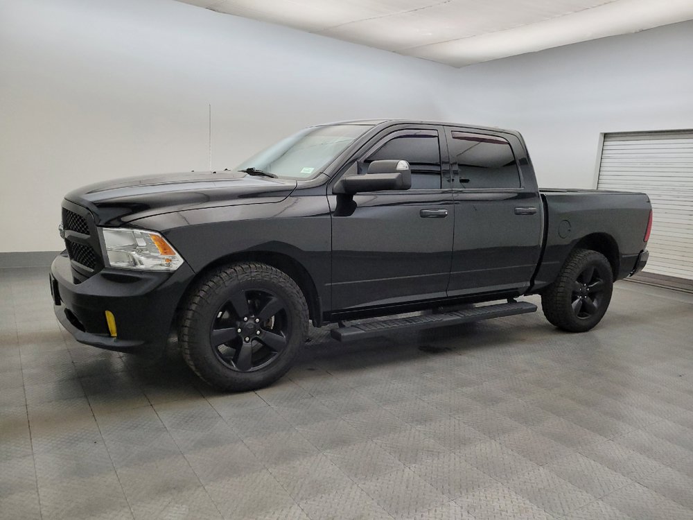 Used 2018 RAM 1500 Express RWD image 2