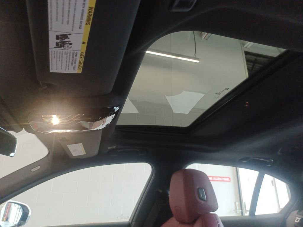 Certified 2025 BMW 530i xDrive w/ M Sport Package image 17