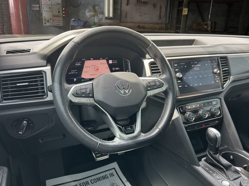 Used 2020 Volkswagen Atlas Cross Sport SEL R-Line AWD/4WD image 21