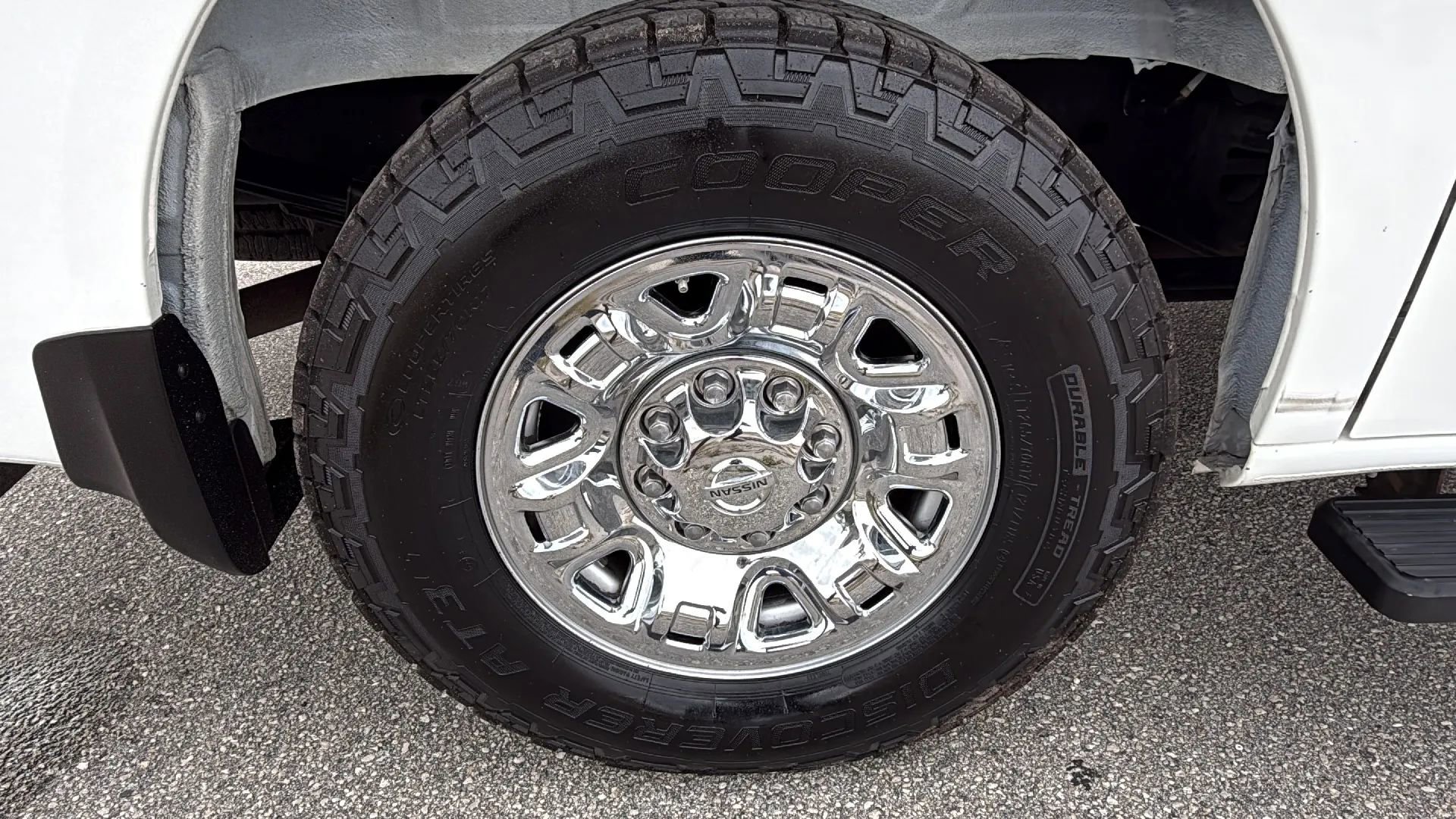 Used 2020 Nissan NV 3500 SV w/ Navigation Package image 25