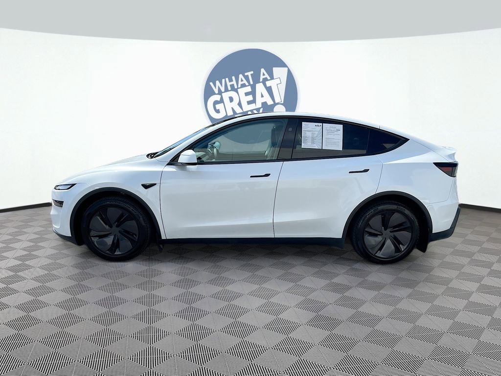 Used 2026 Tesla Model Y Long Range image 9