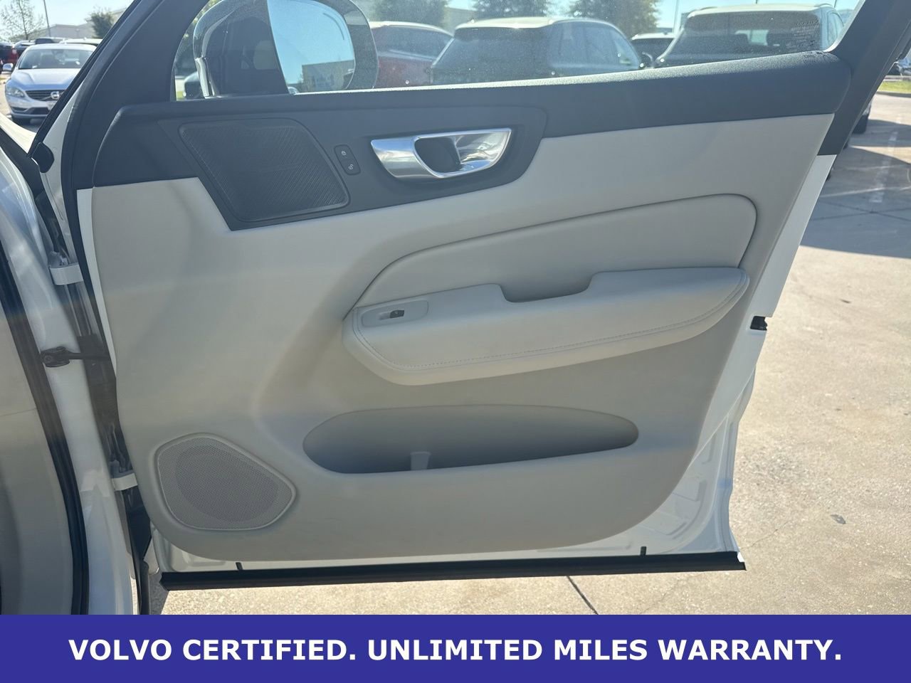 Certified 2024 Volvo XC60 B5 Plus w/ Protection Package Premier image 12