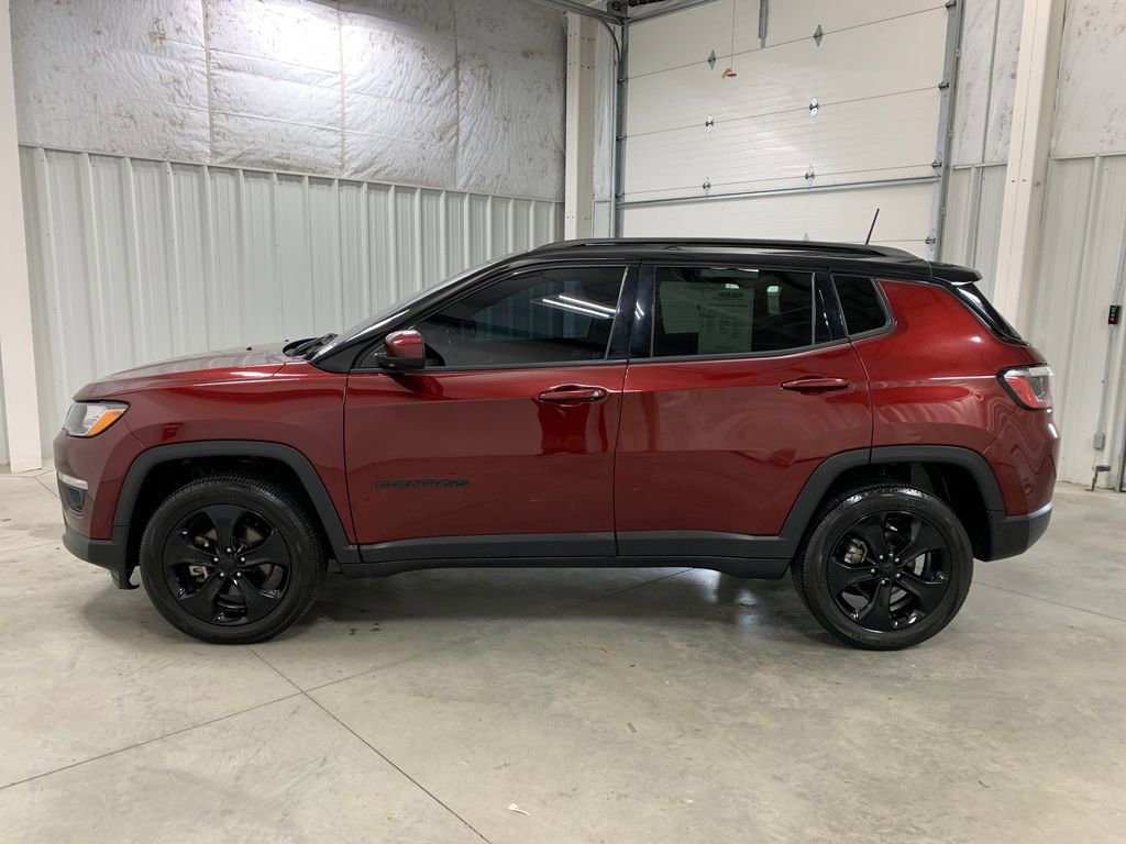 Used 2021 Jeep Compass Latitude AWD/4WD image 3