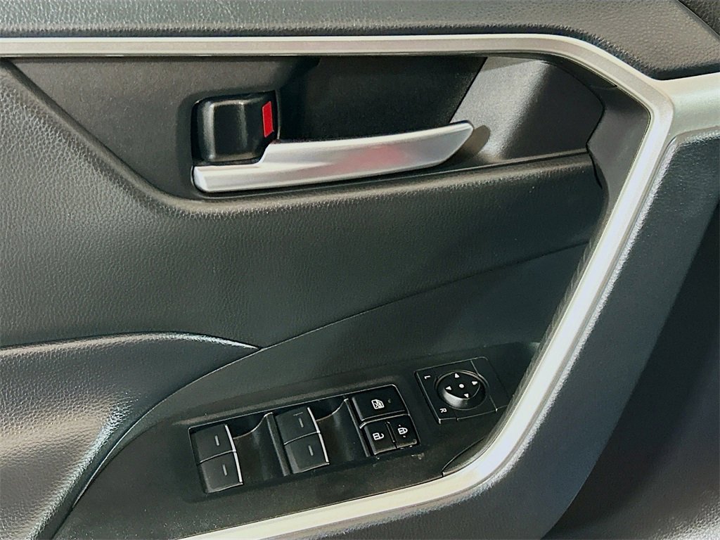 Used 2024 Toyota RAV4 XLE image 15