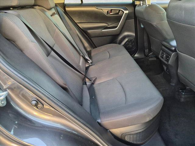 Certified 2022 Toyota RAV4 LE AWD/4WD image 18