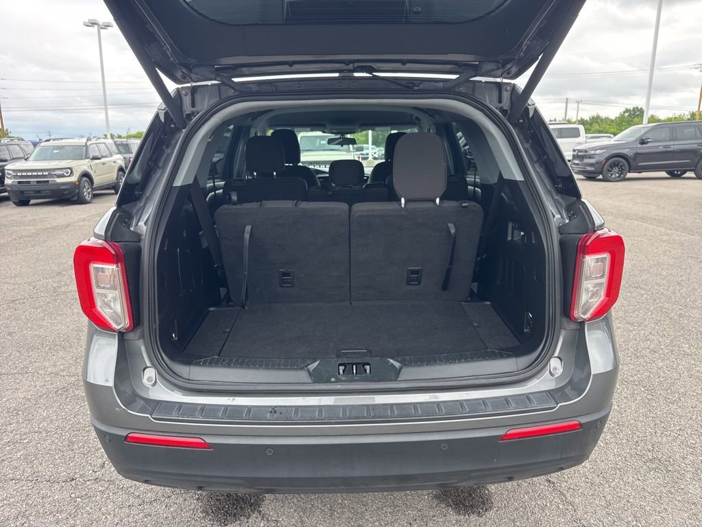 Used 2023 Ford Explorer XLT RWD image 11
