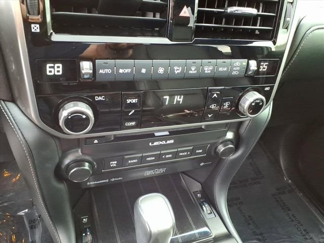 Used 2023 Lexus GX 460 Luxury w/ Sport Design Package image 32